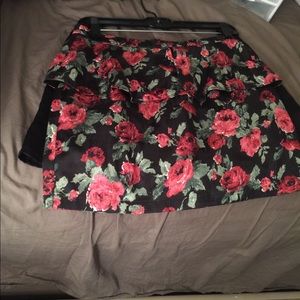 Rose peplum skirt